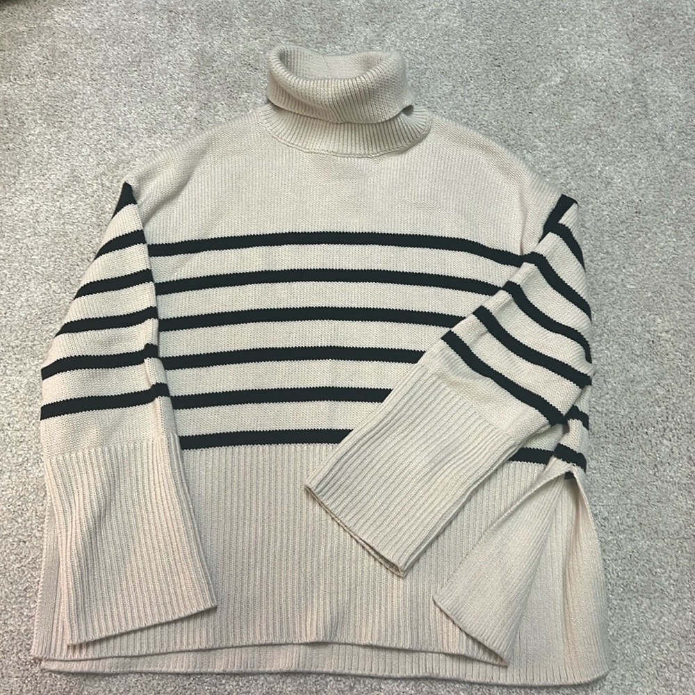 Gap split hem striped turtleneck sweater xs petite